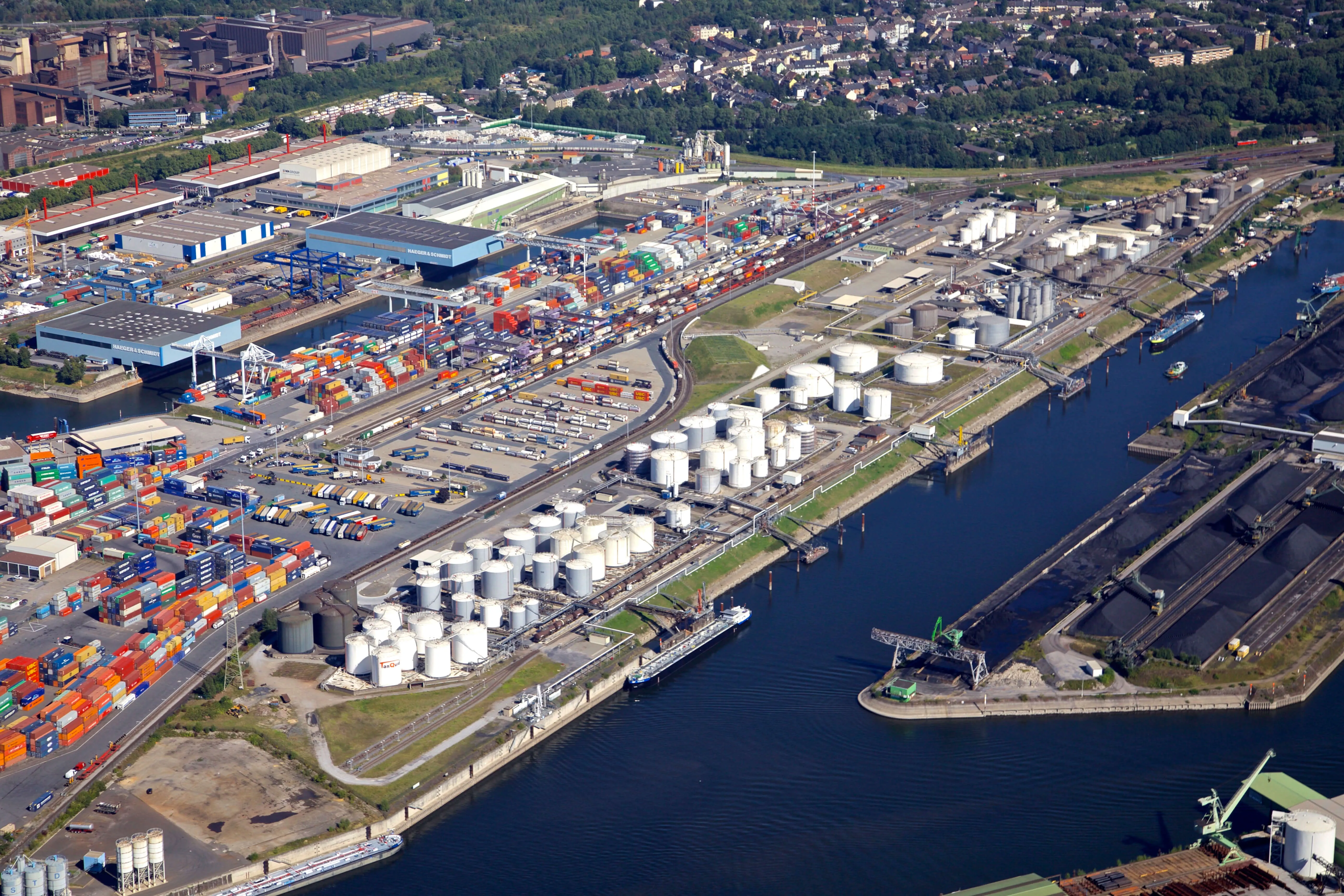 Aerial photo of Tanquid european terminals